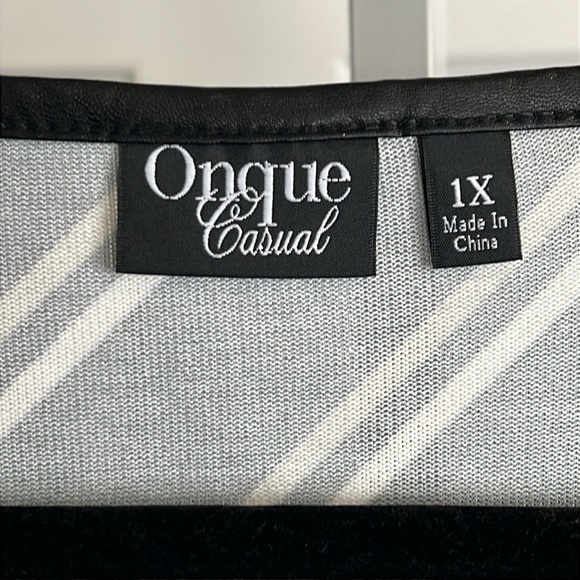 NWT - Onque Casual Women’s striped top - Size 1x - - Picture 4 of 7